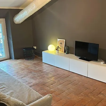 Fuoriporta Affitti Brevi - Corte 5 פארמה